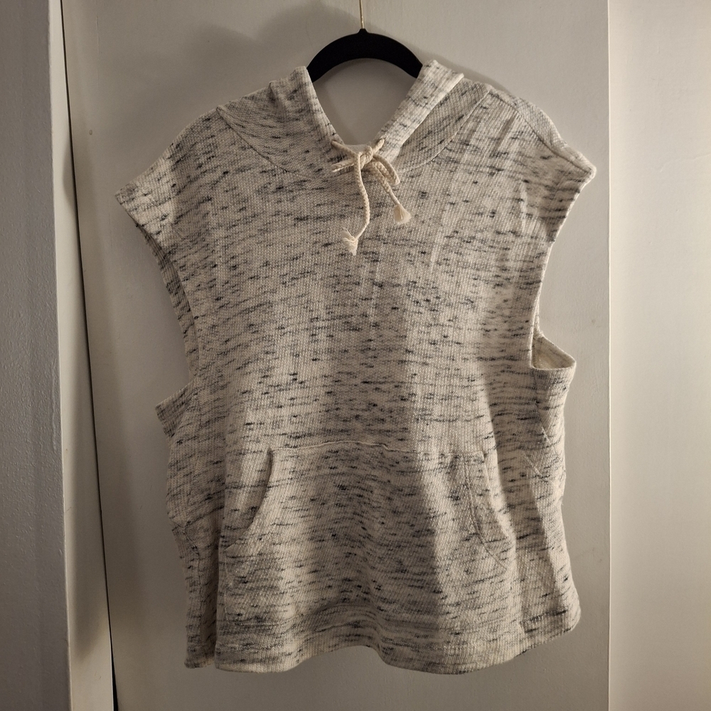 Wonderly Speckled Knit Sleeveless Hoodie - Cream and Black